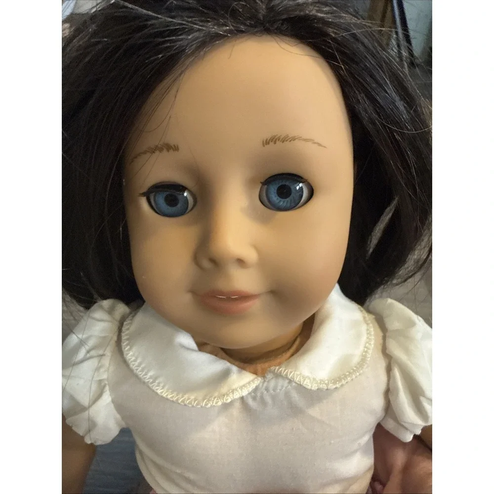 American Girl Truly Me Doll 60 Long Black Brown Hair Blue Eyes Lt-Medium Skin